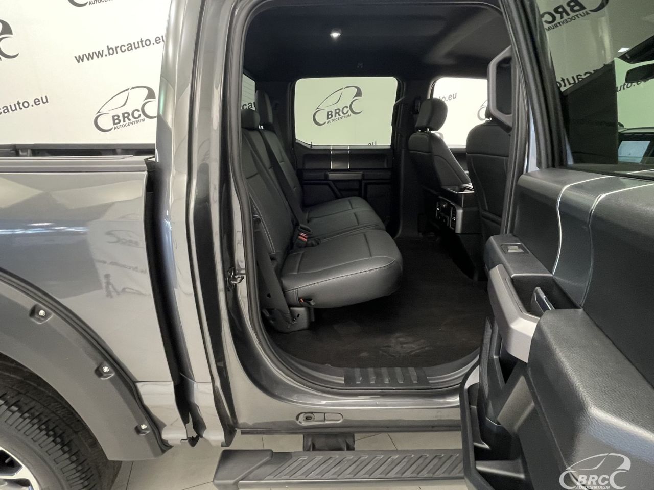Ford F-150 | 9