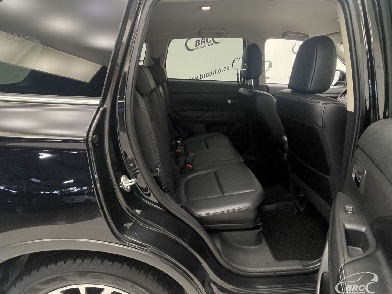 Mitsubishi Outlander | 8
