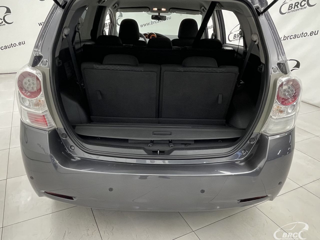 Toyota Verso | 69