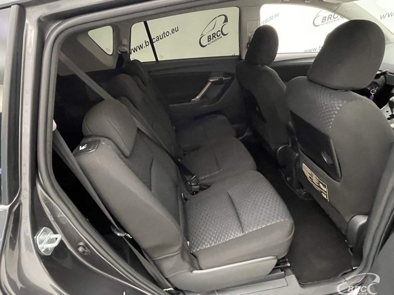 Toyota Verso | 8