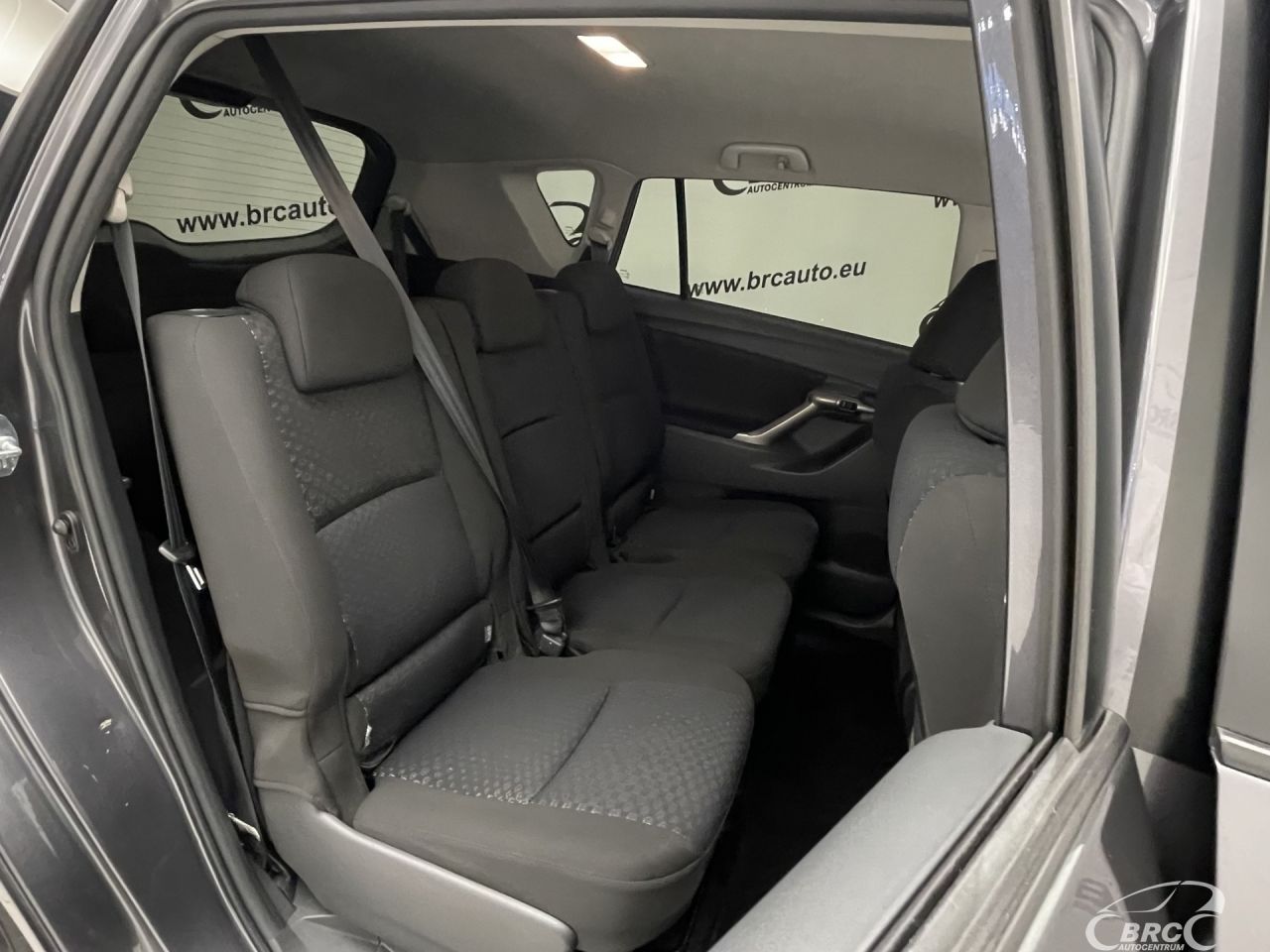 Toyota Verso | 9
