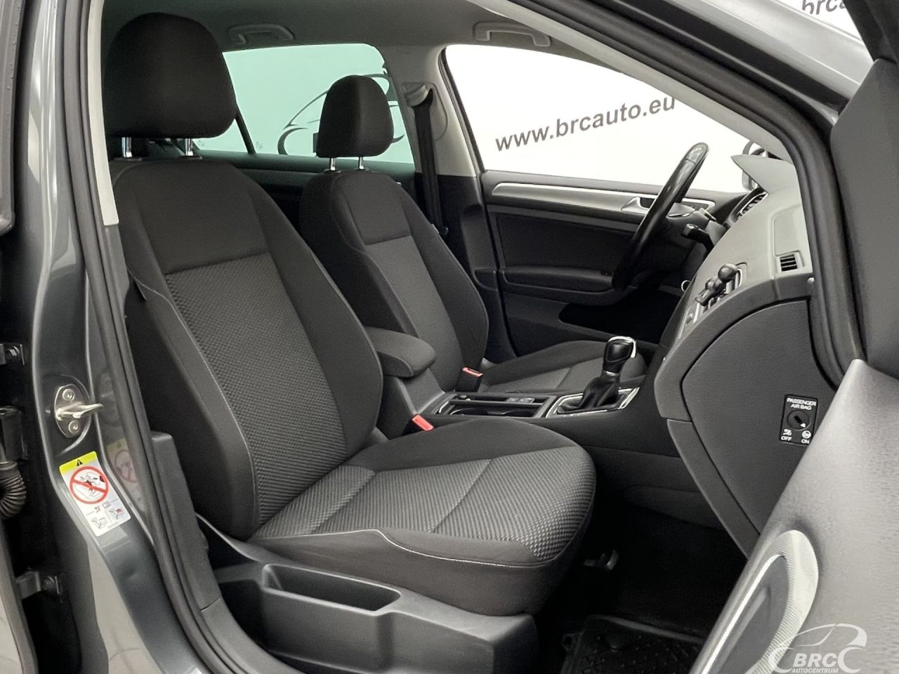 Volkswagen Golf | 12