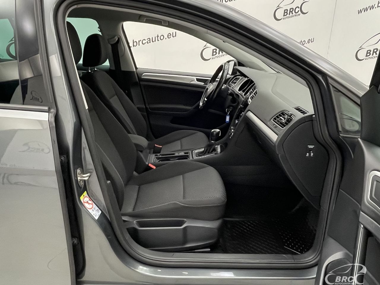 Volkswagen Golf | 6