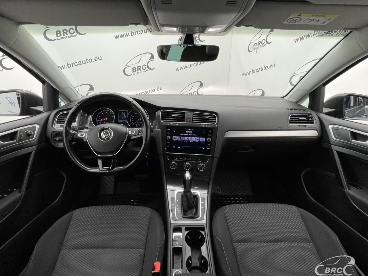 Volkswagen Golf | 4