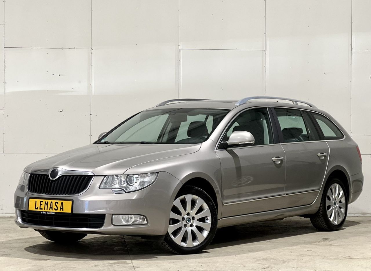 Skoda Superb, universalas