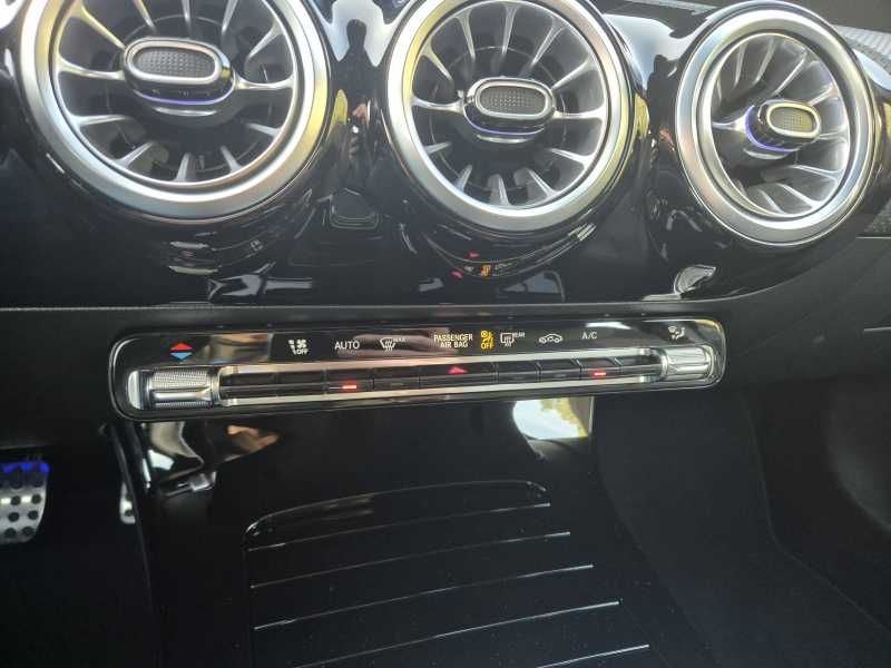 Mercedes-Benz A180 | 17
