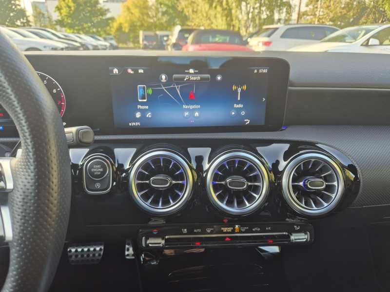 Mercedes-Benz A180 | 12
