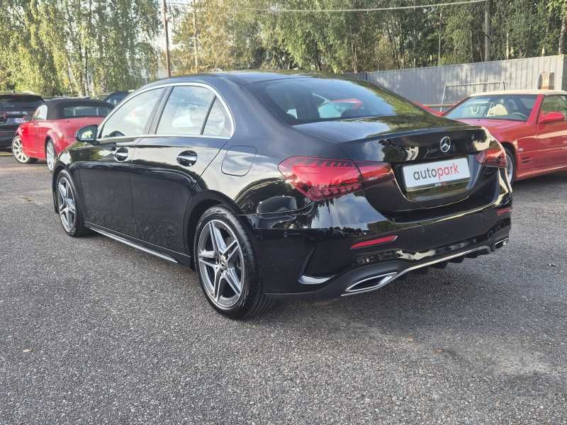 Mercedes-Benz A180 | 4