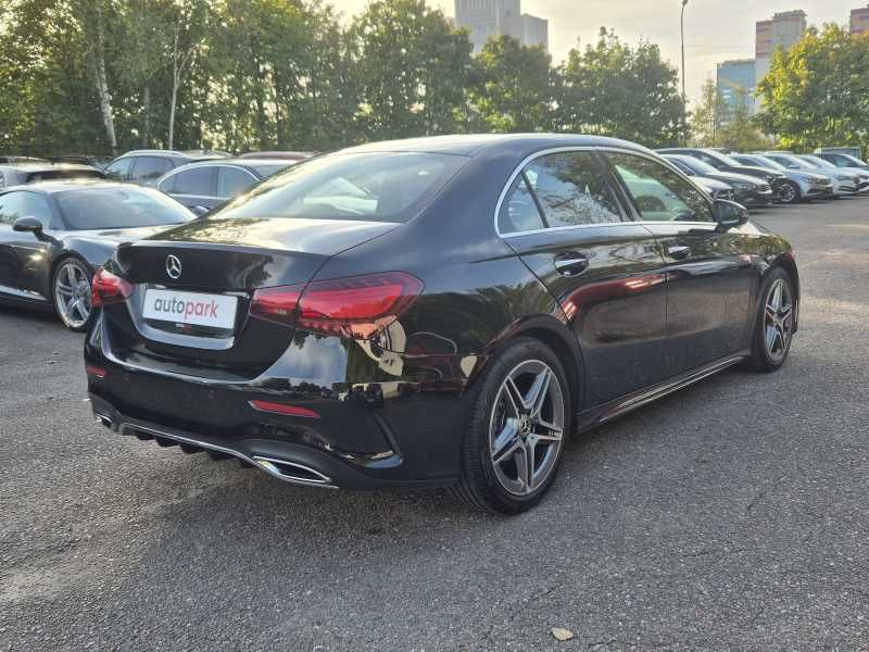 Mercedes-Benz A180 | 3