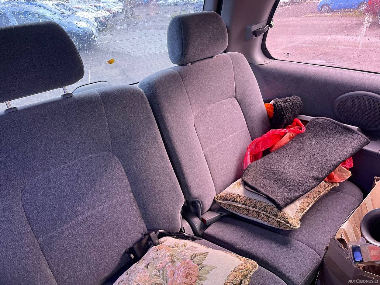 Kia Carnival | 7