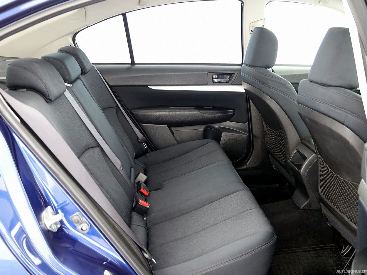 Subaru Legacy | 6