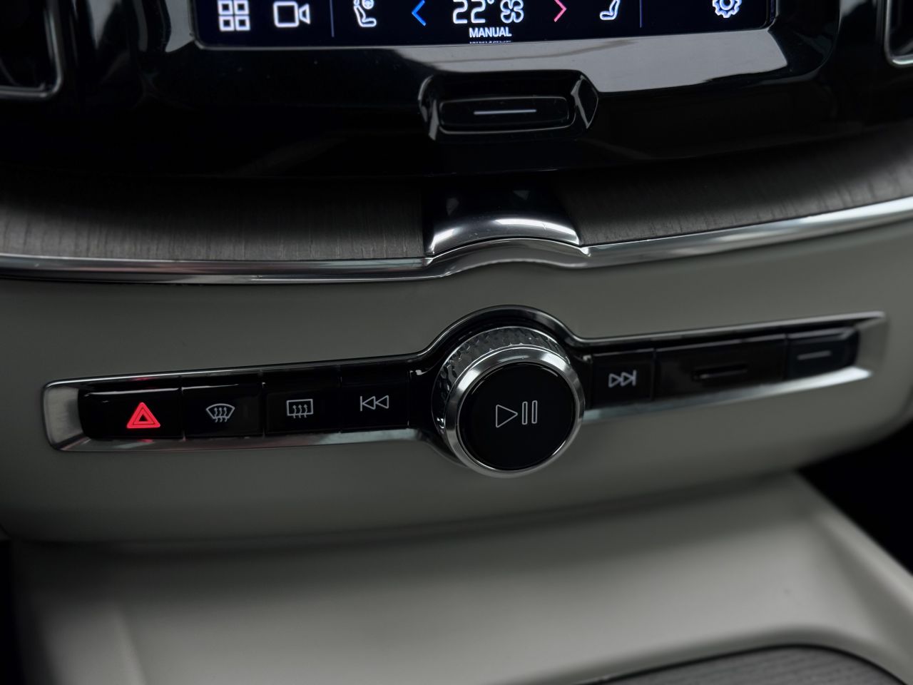 Volvo XC60 | 24