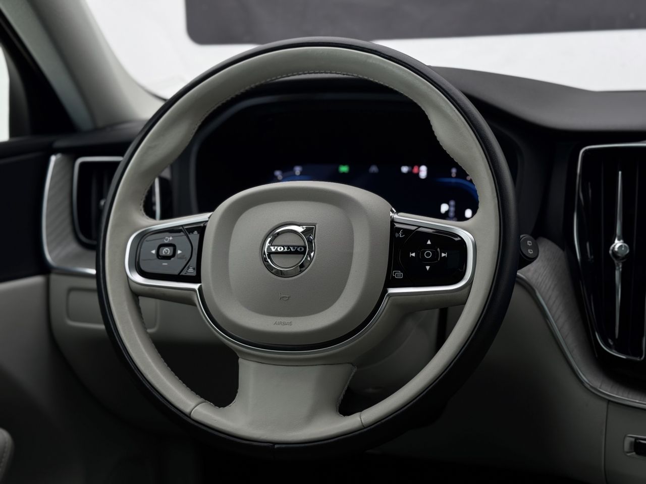 Volvo XC60 | 17