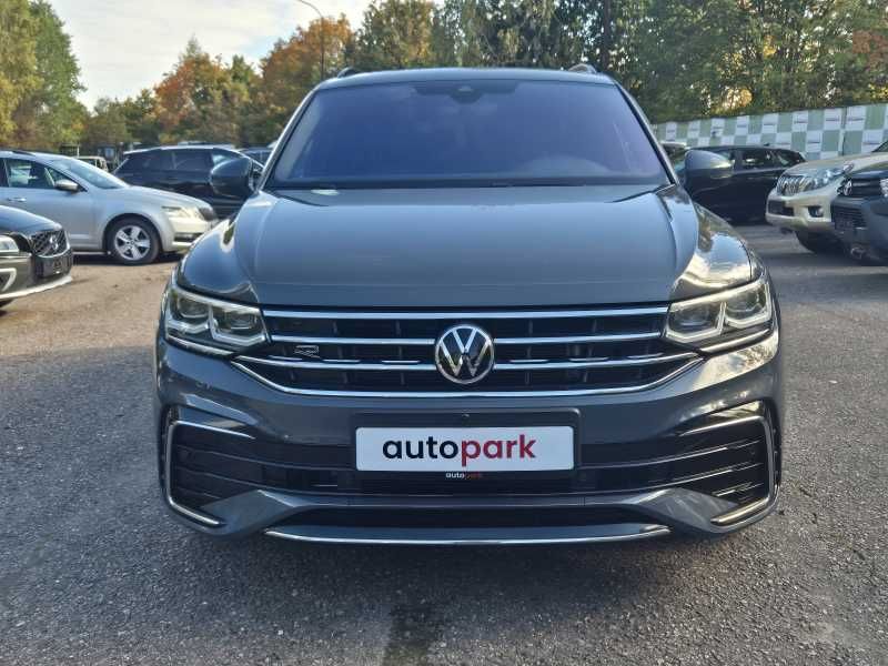Volkswagen Tiguan | 1