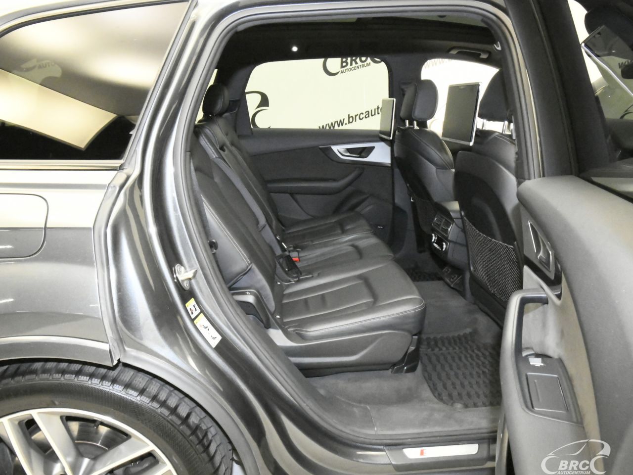 Audi Q7 | 5