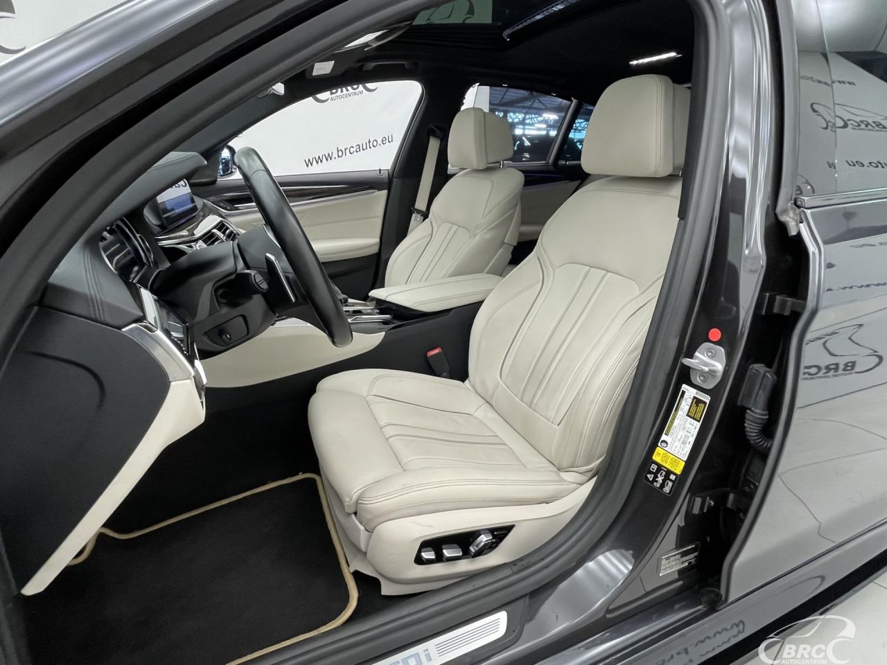 BMW M550 | 22