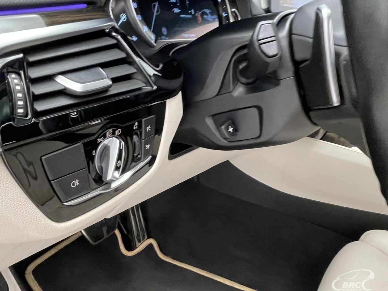 BMW M550 | 25