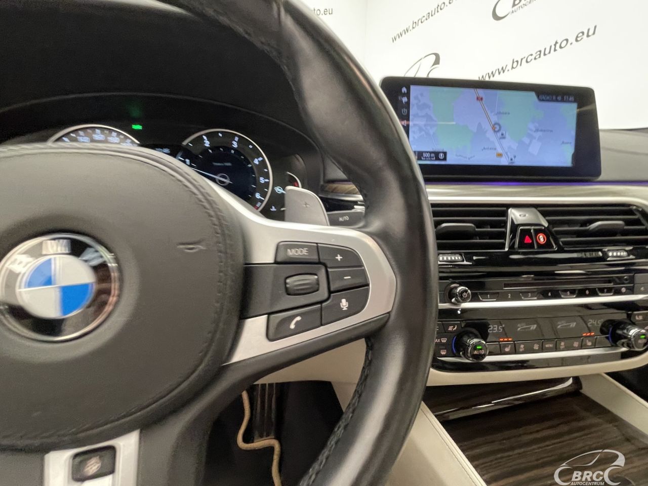 BMW M550 | 29