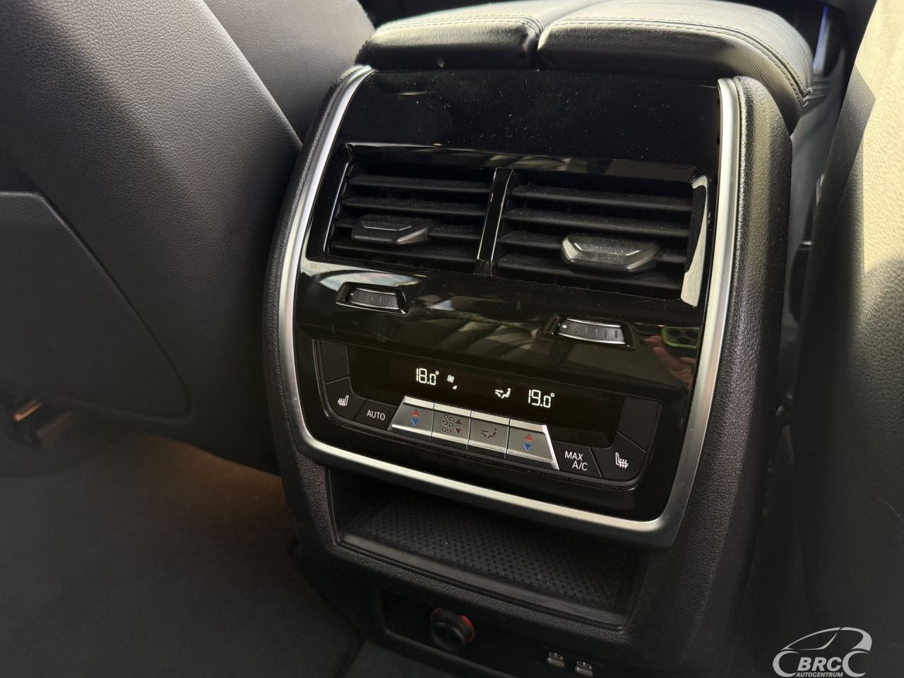 BMW X7 | 10