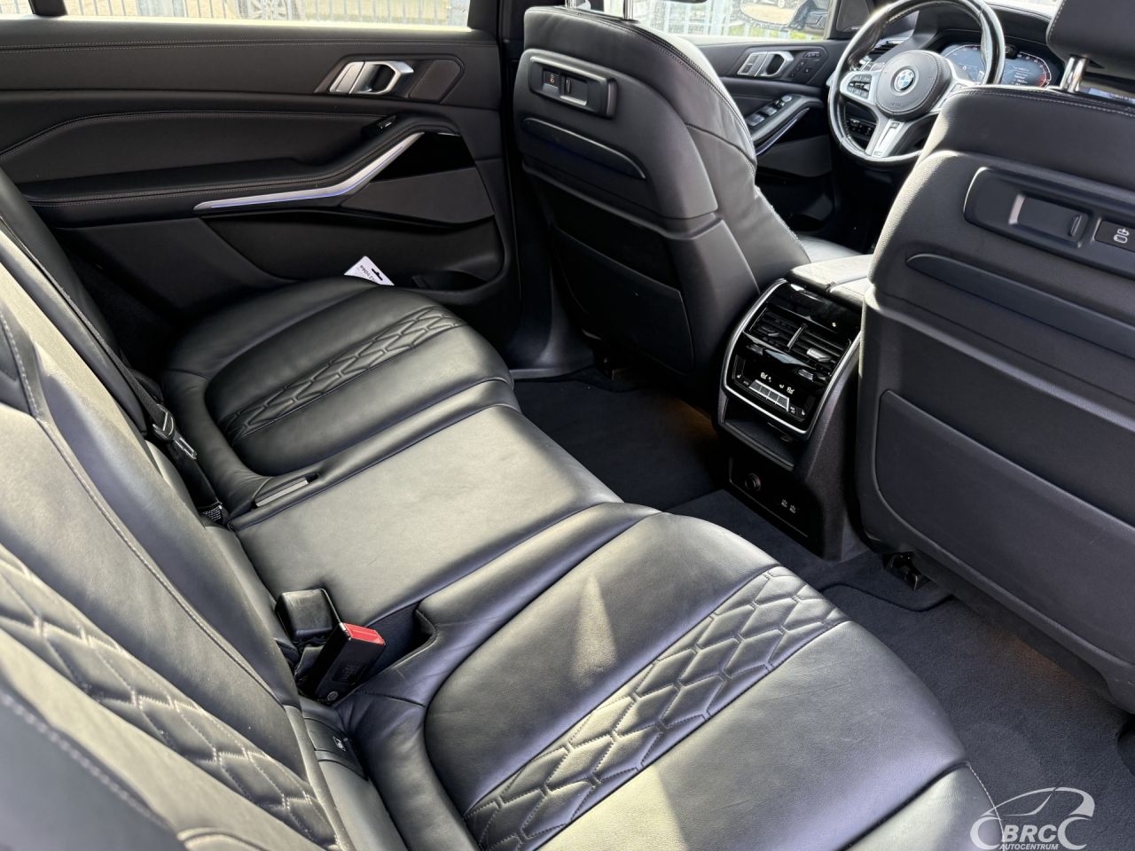 BMW X7 | 8