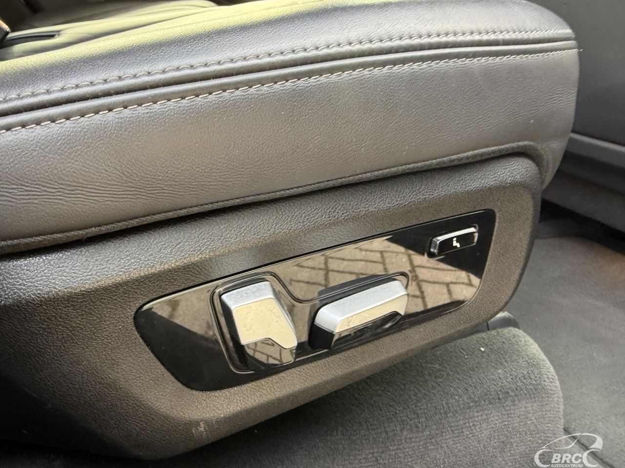 BMW X7 | 7