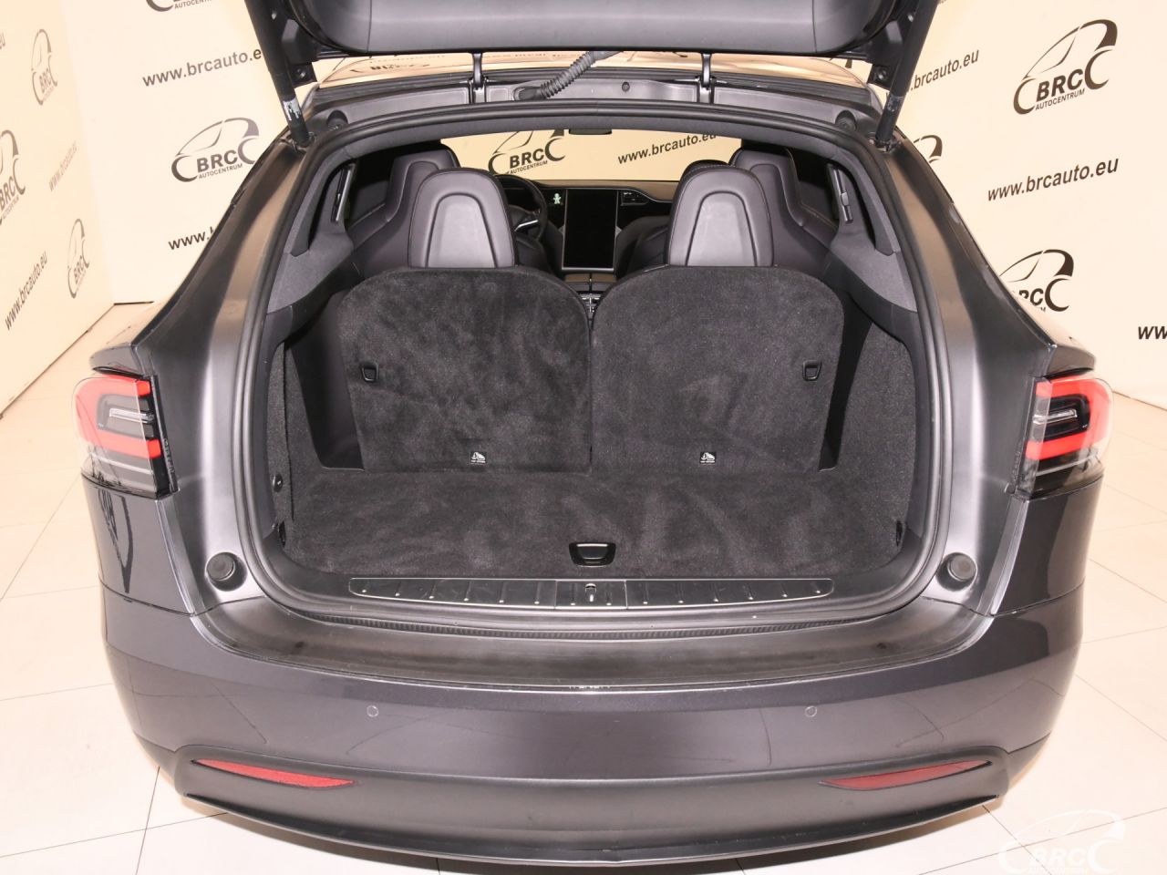 Tesla Model X | 49