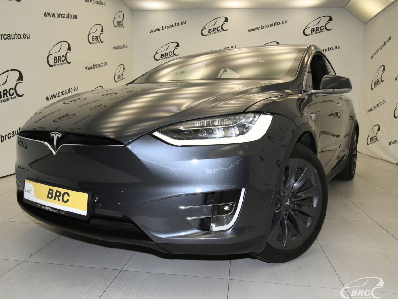 Tesla Model X | 57