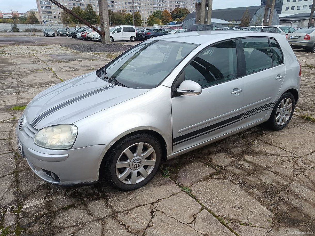 Volkswagen Golf | 1