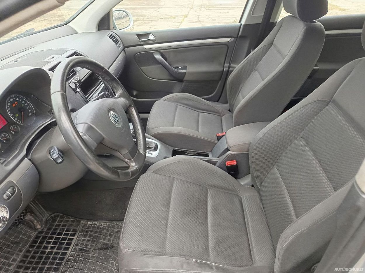 Volkswagen Golf | 5