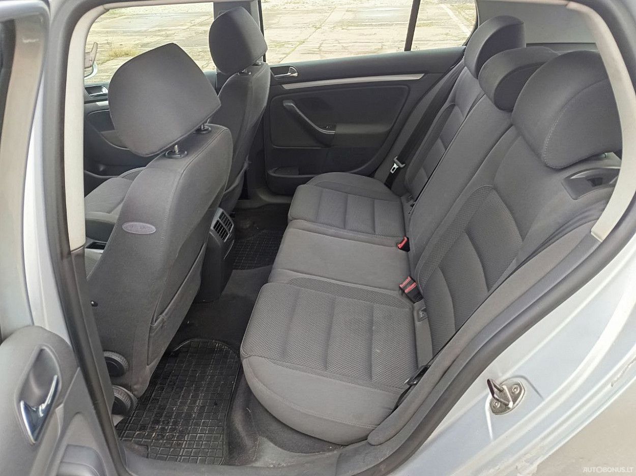 Volkswagen Golf | 6