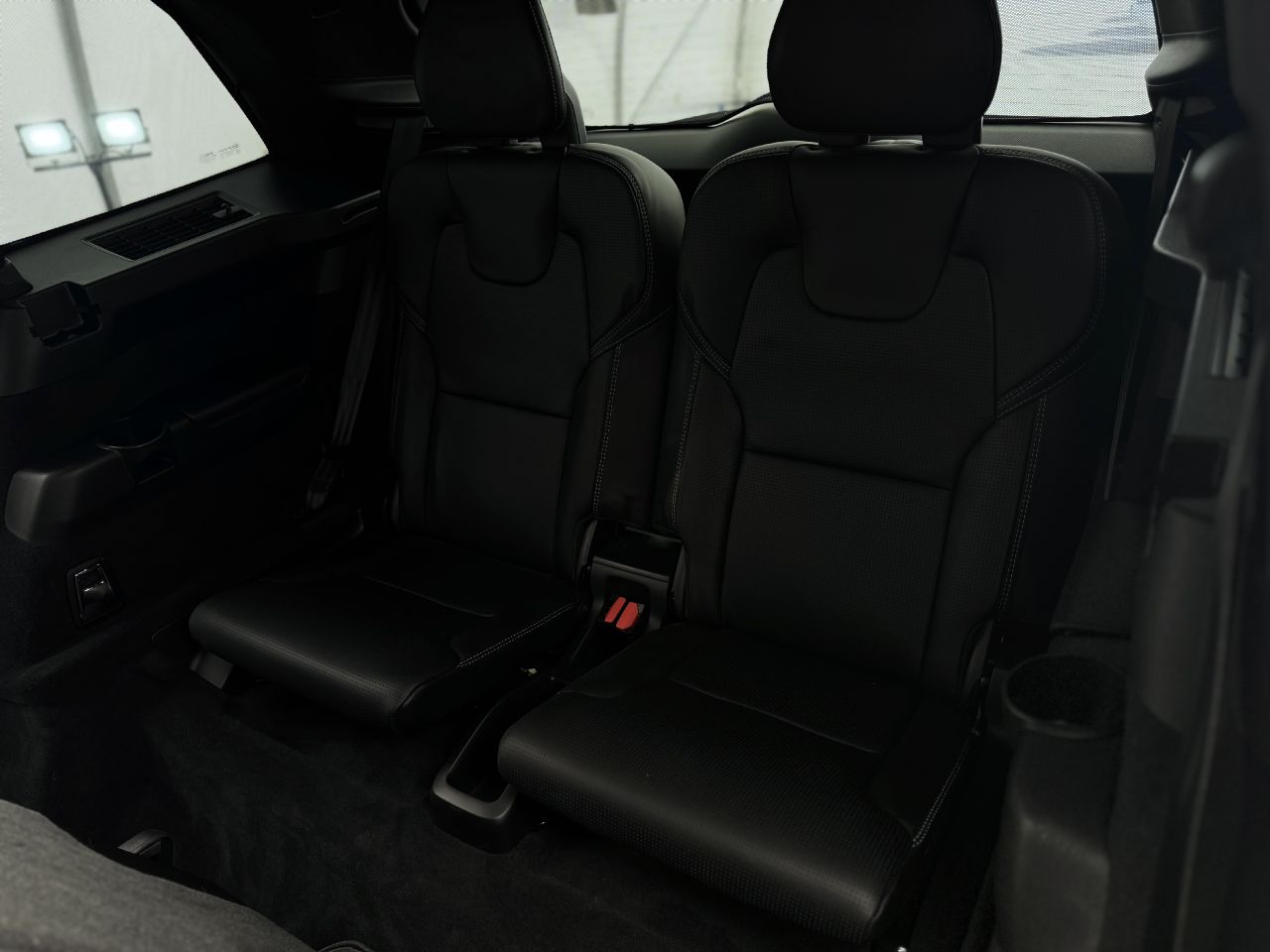 Volvo XC90 | 11