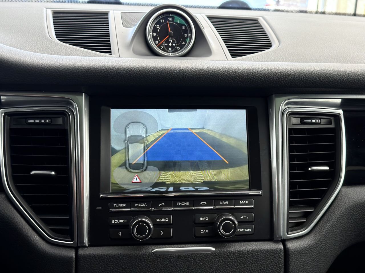 Porsche Macan | 23