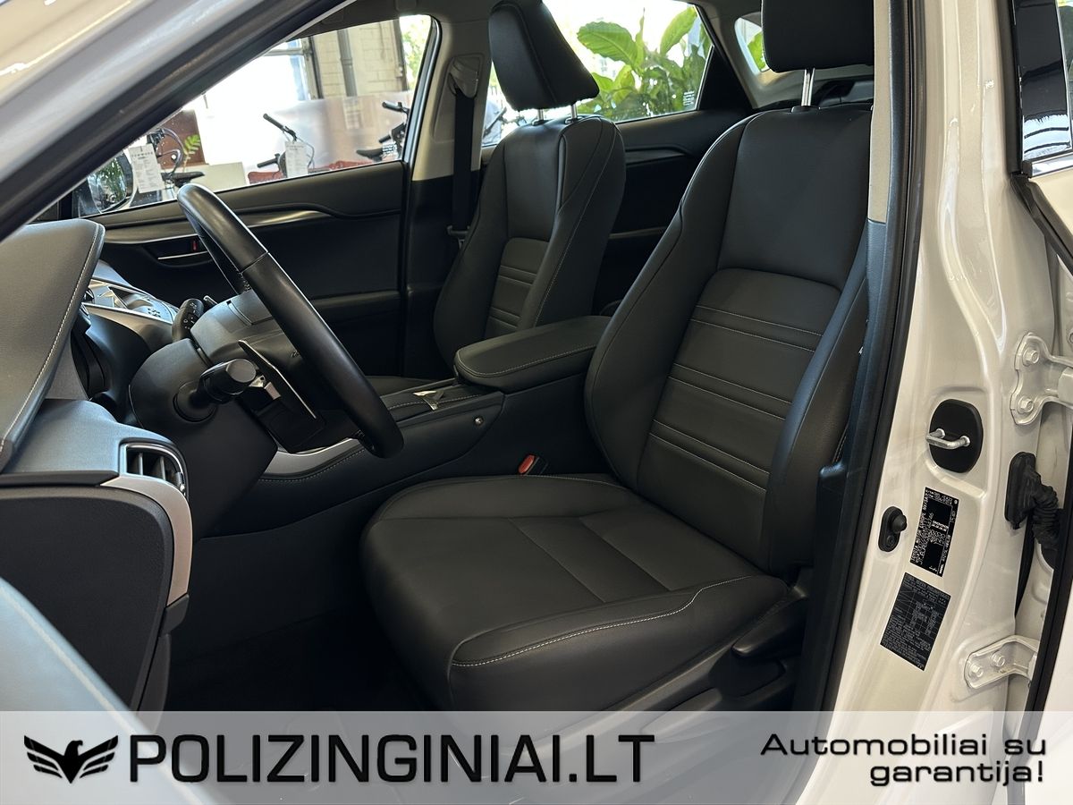 Lexus NX 300h | 28
