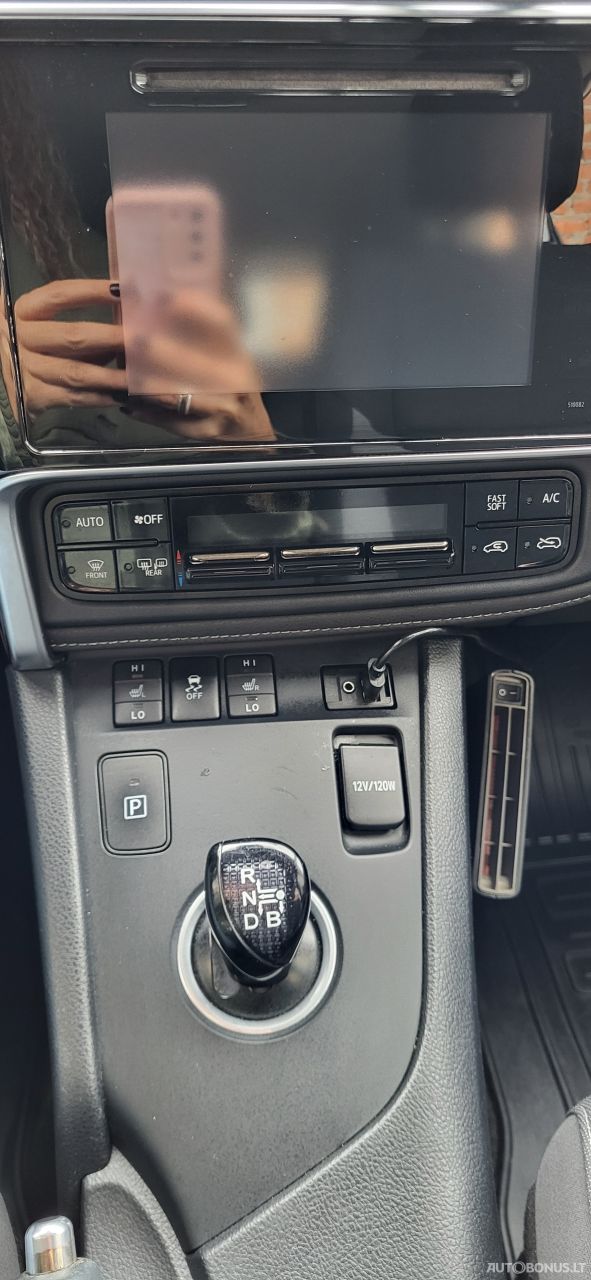 Toyota Auris | 9