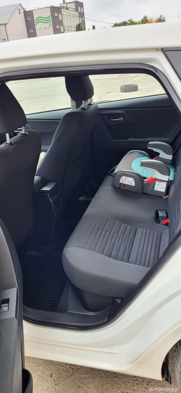 Toyota Auris | 18