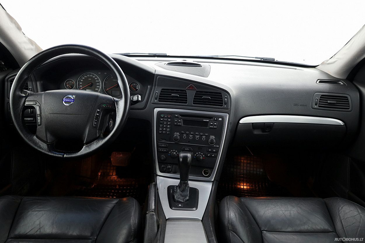 Volvo V70 | 4