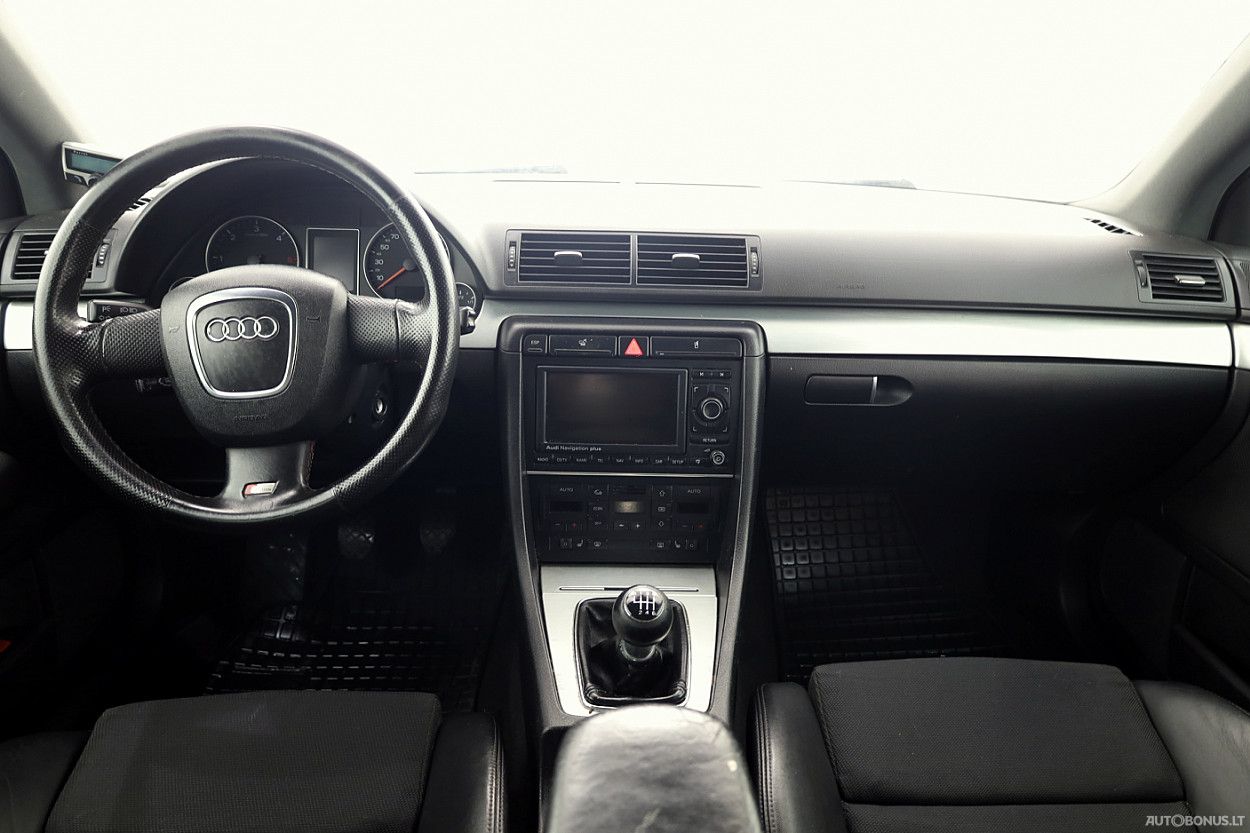 Audi A4 | 4