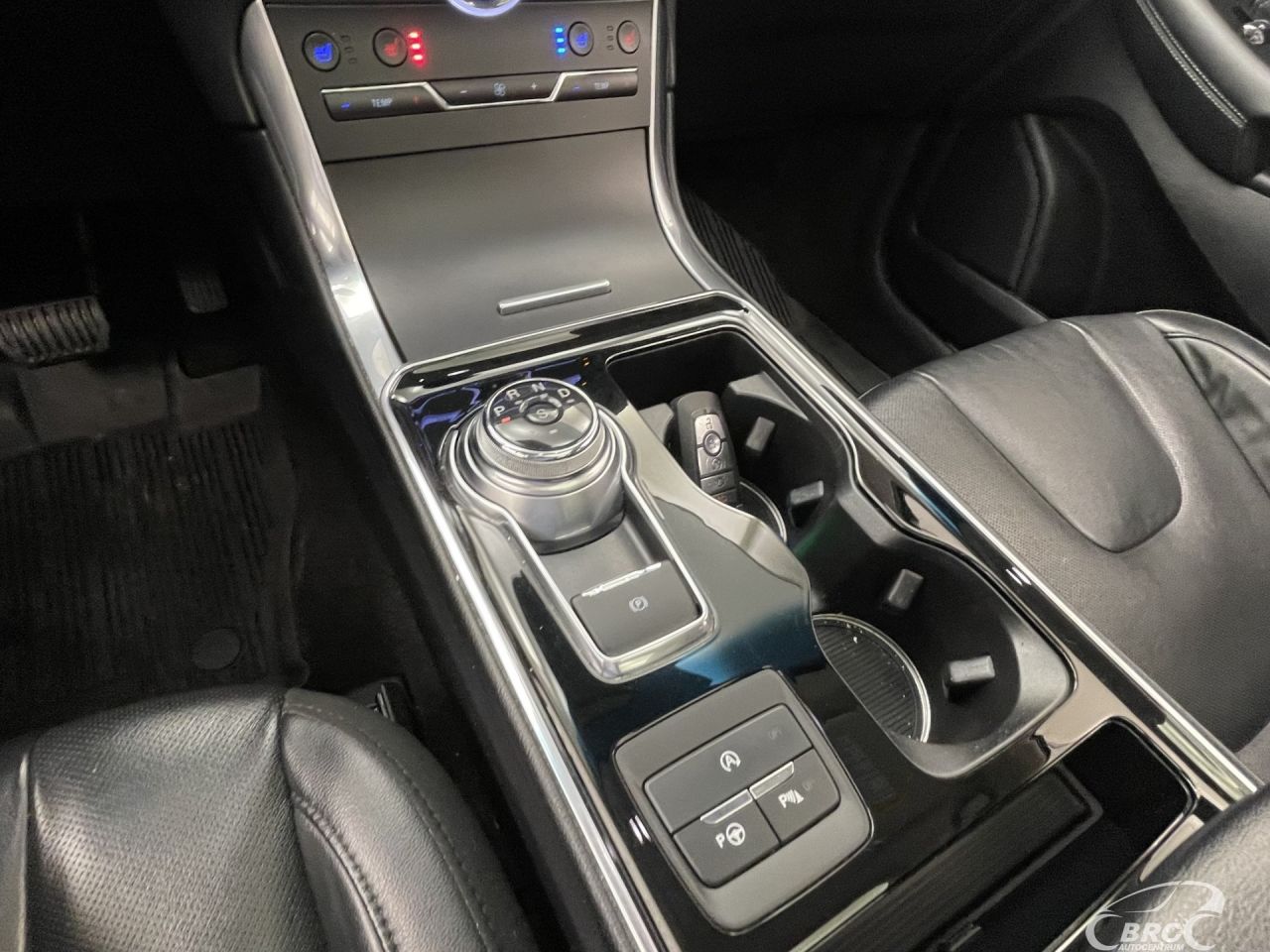 Ford Edge | 28
