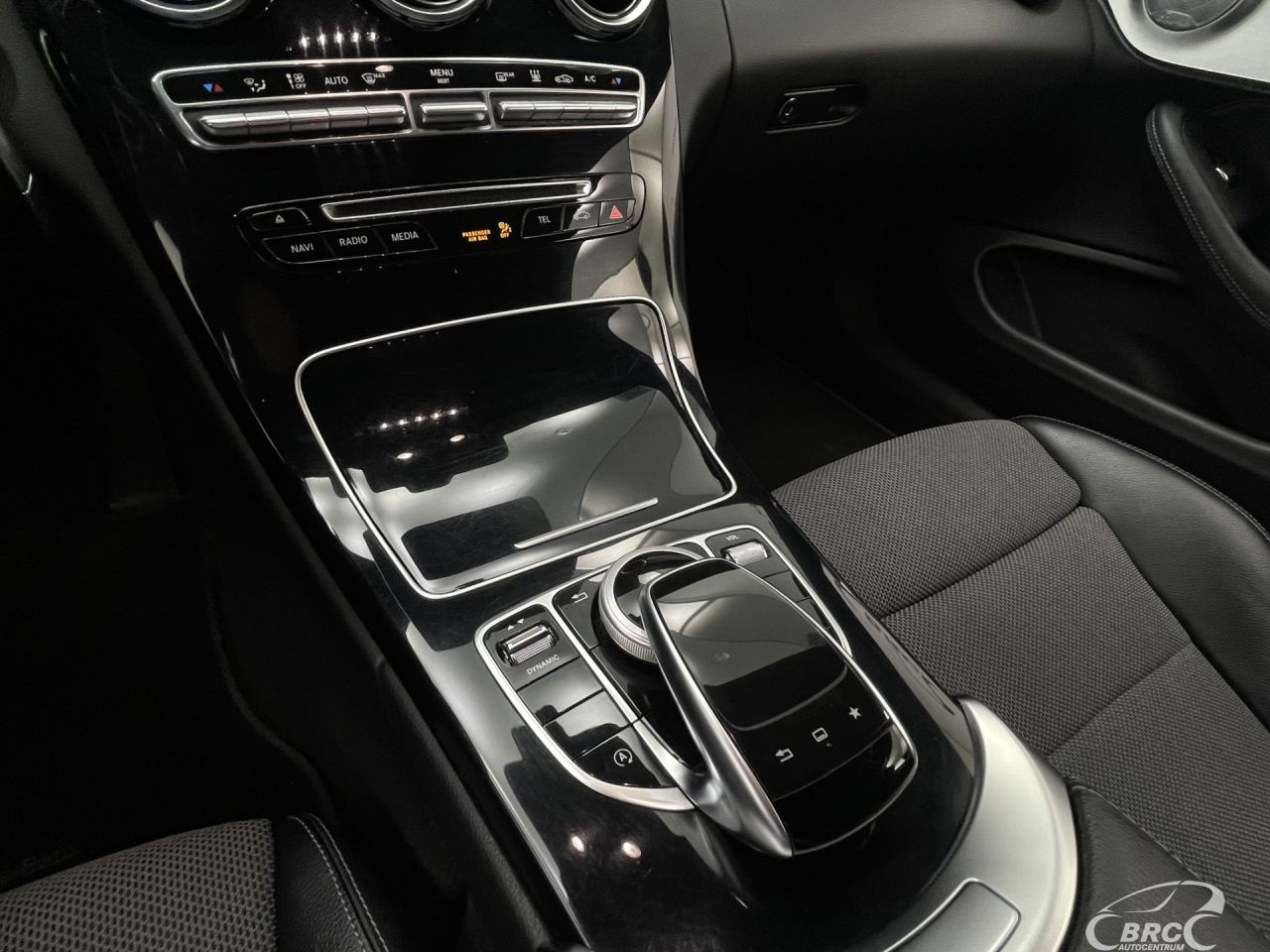 Mercedes-Benz C250 | 24