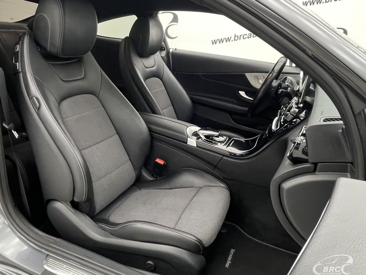 Mercedes-Benz C250 | 6