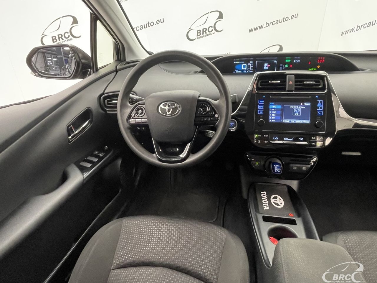 Toyota Prius | 13