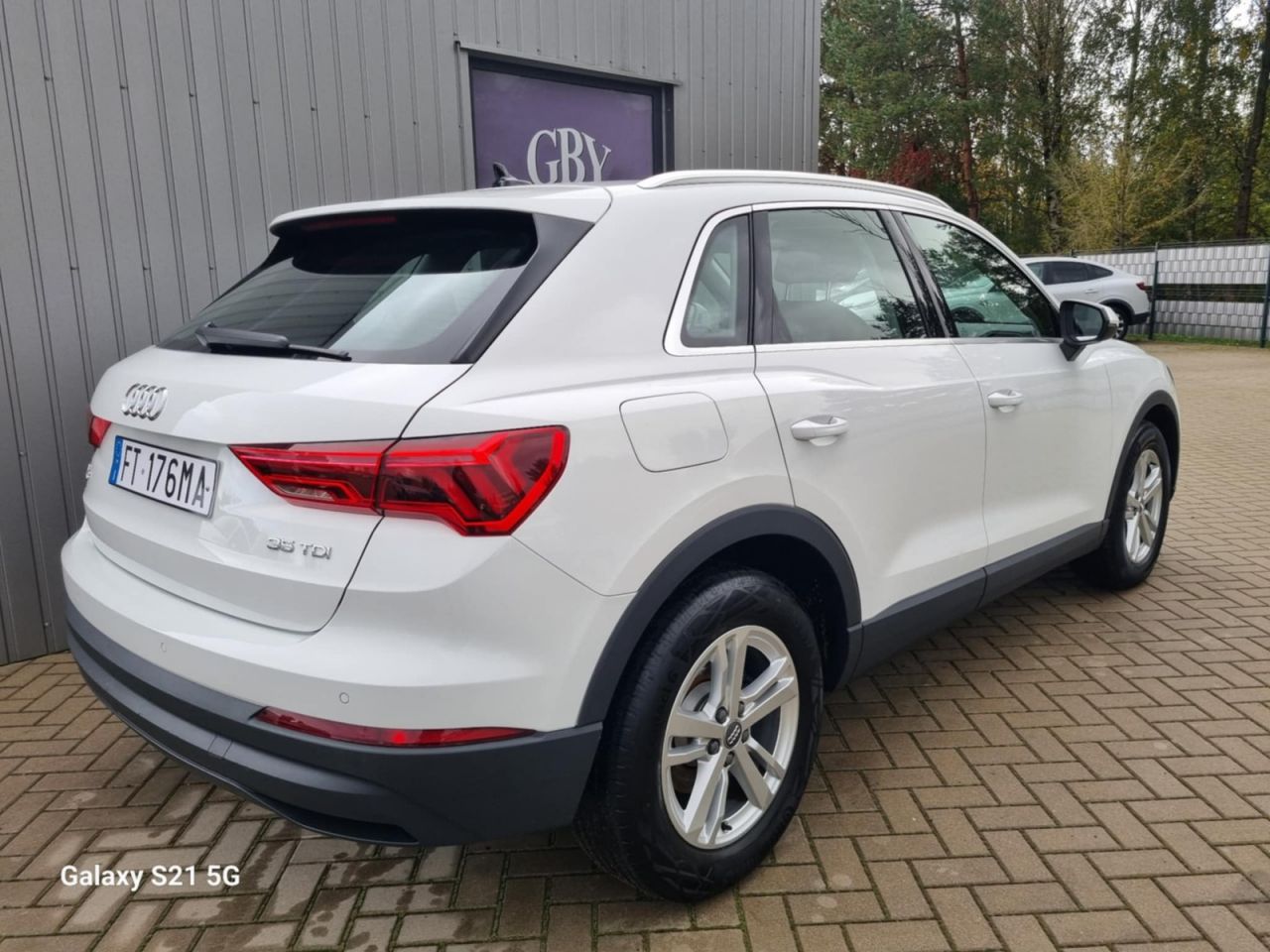 Audi Q3 | 3