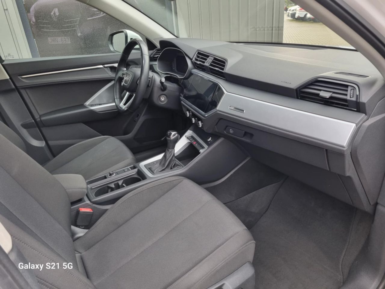 Audi Q3 | 7