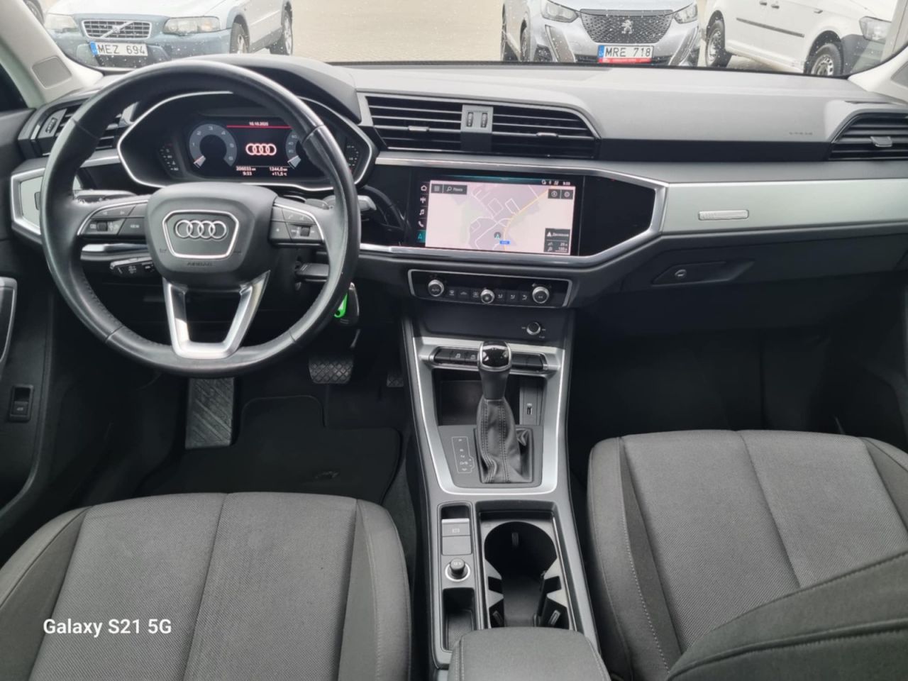 Audi Q3 | 9