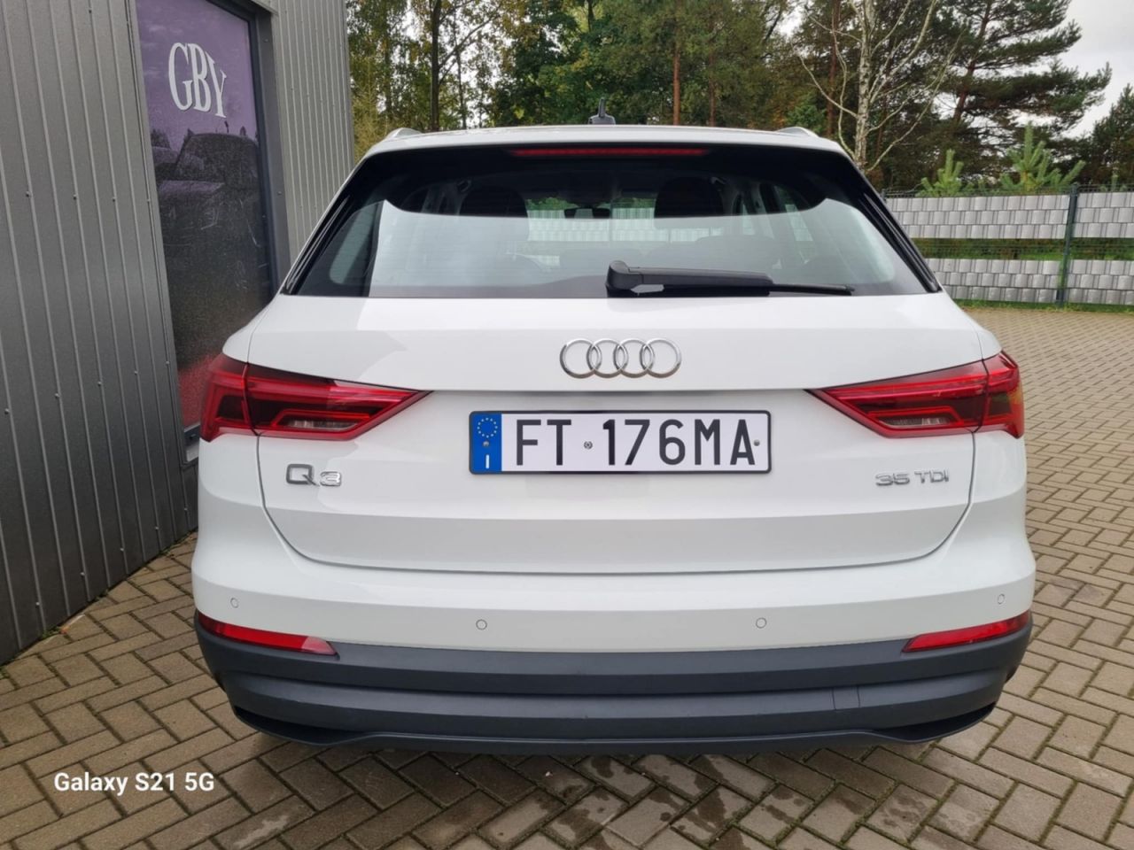 Audi Q3 | 5