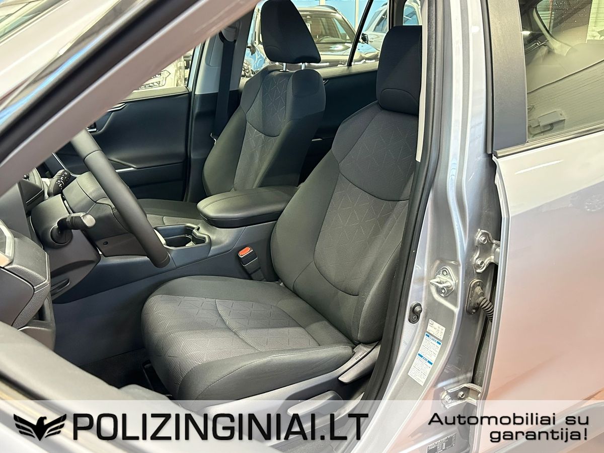 Toyota RAV4 | 18
