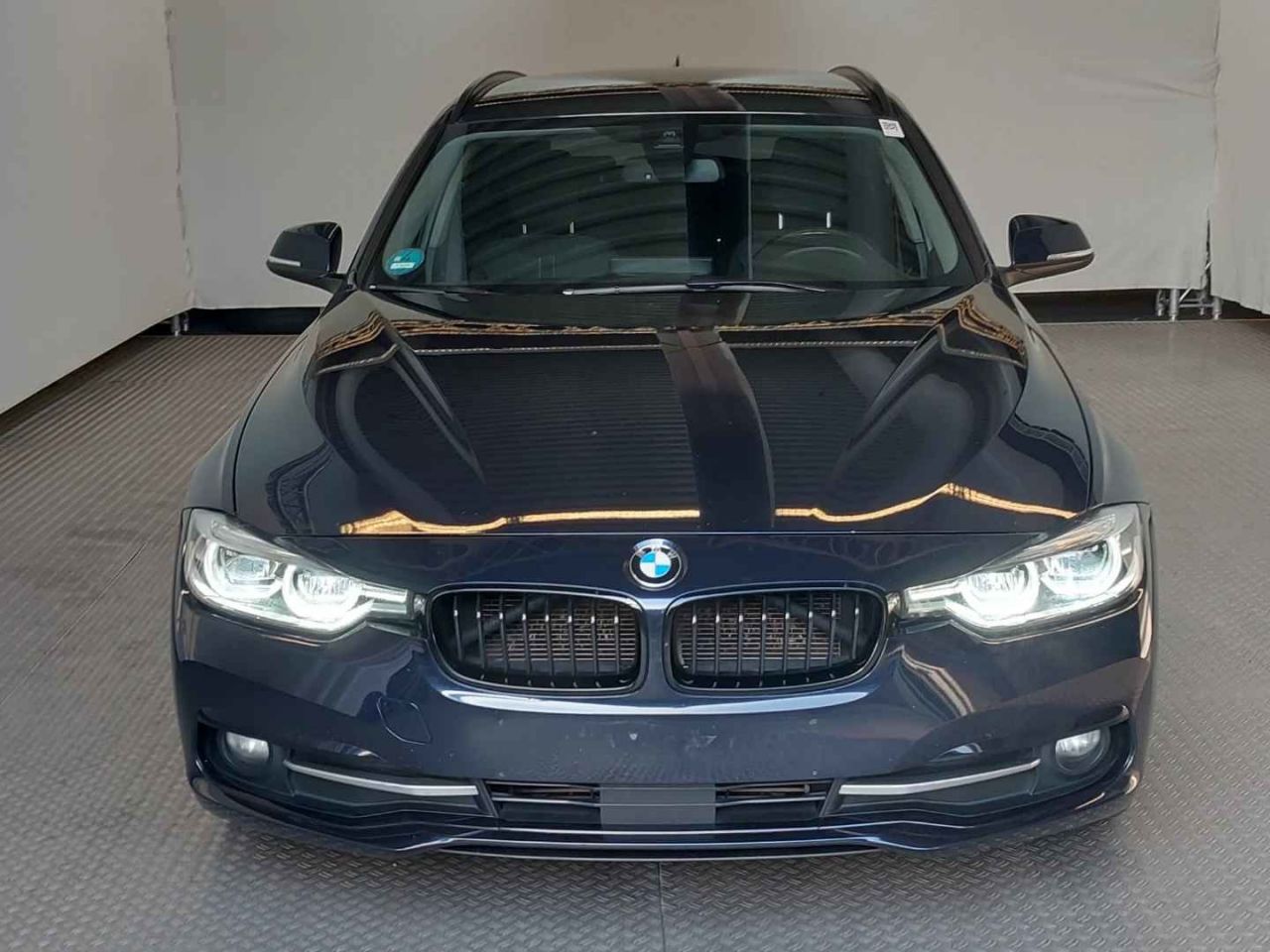 BMW 320 | 6