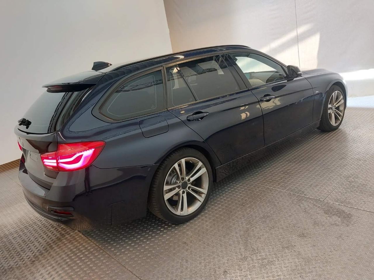BMW 320 | 7