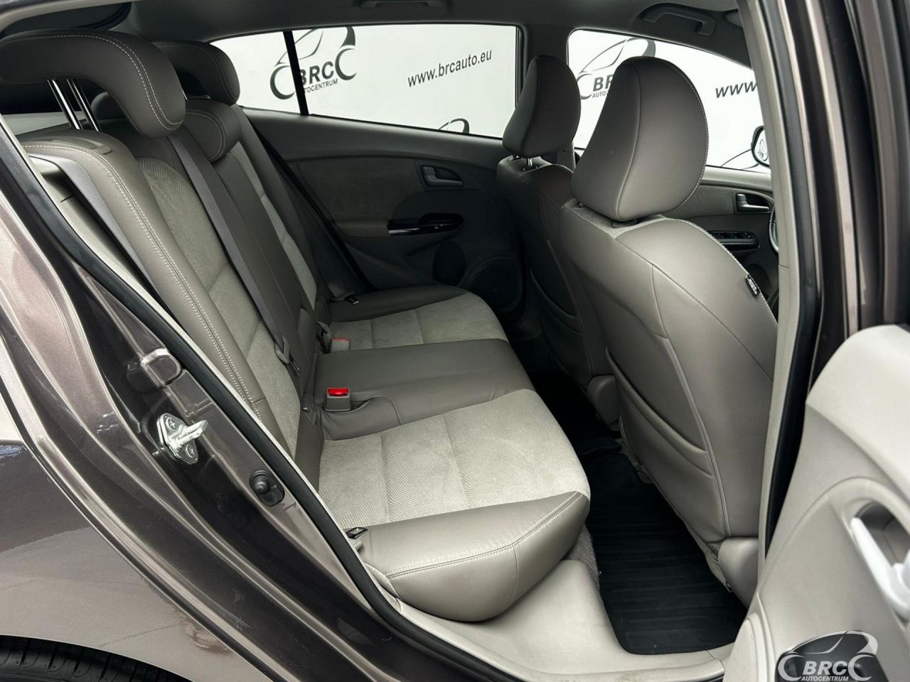 Honda Insight | 7