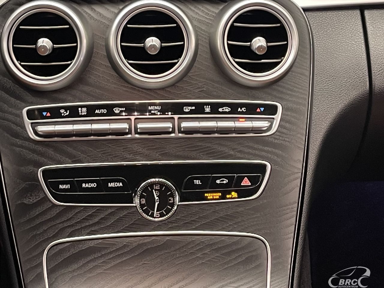 Mercedes-Benz C300 | 17